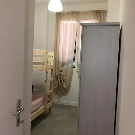 Franci Marina Di Campo, A Due Passi Dal Mare * 마리나디캄포